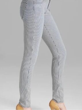 James Jeans Women’s Blue & White Pinstripe Kingpin Twiggy Jeans | Size 26